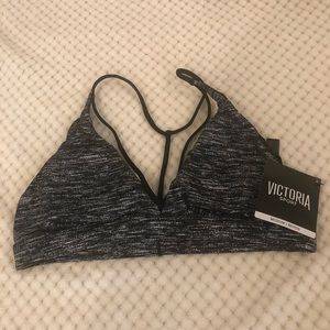 Victoria sport triangle sports bra in medium